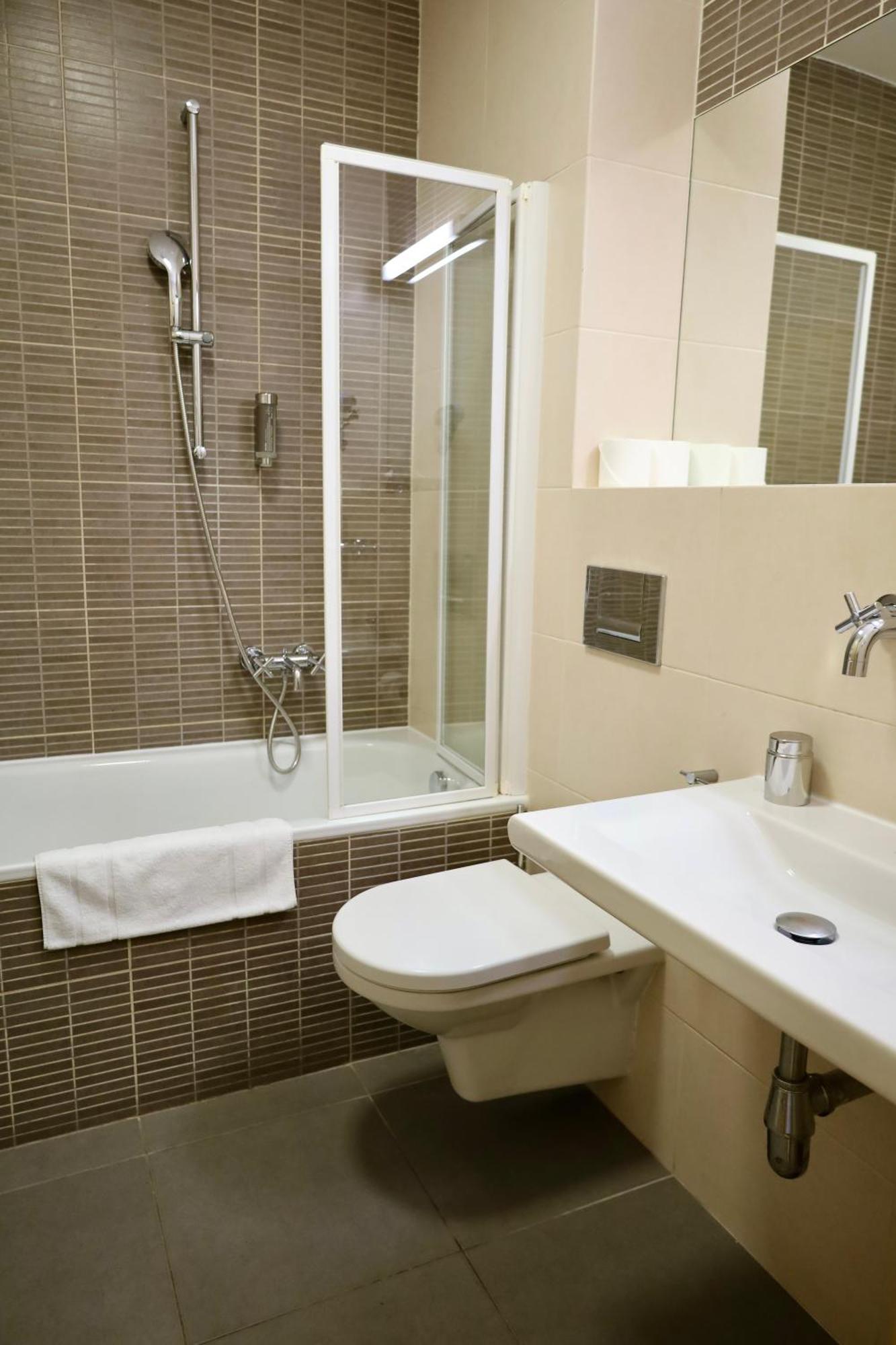 Rezidence Ostrovni Lejlighedshotel Prag Eksteriør billede