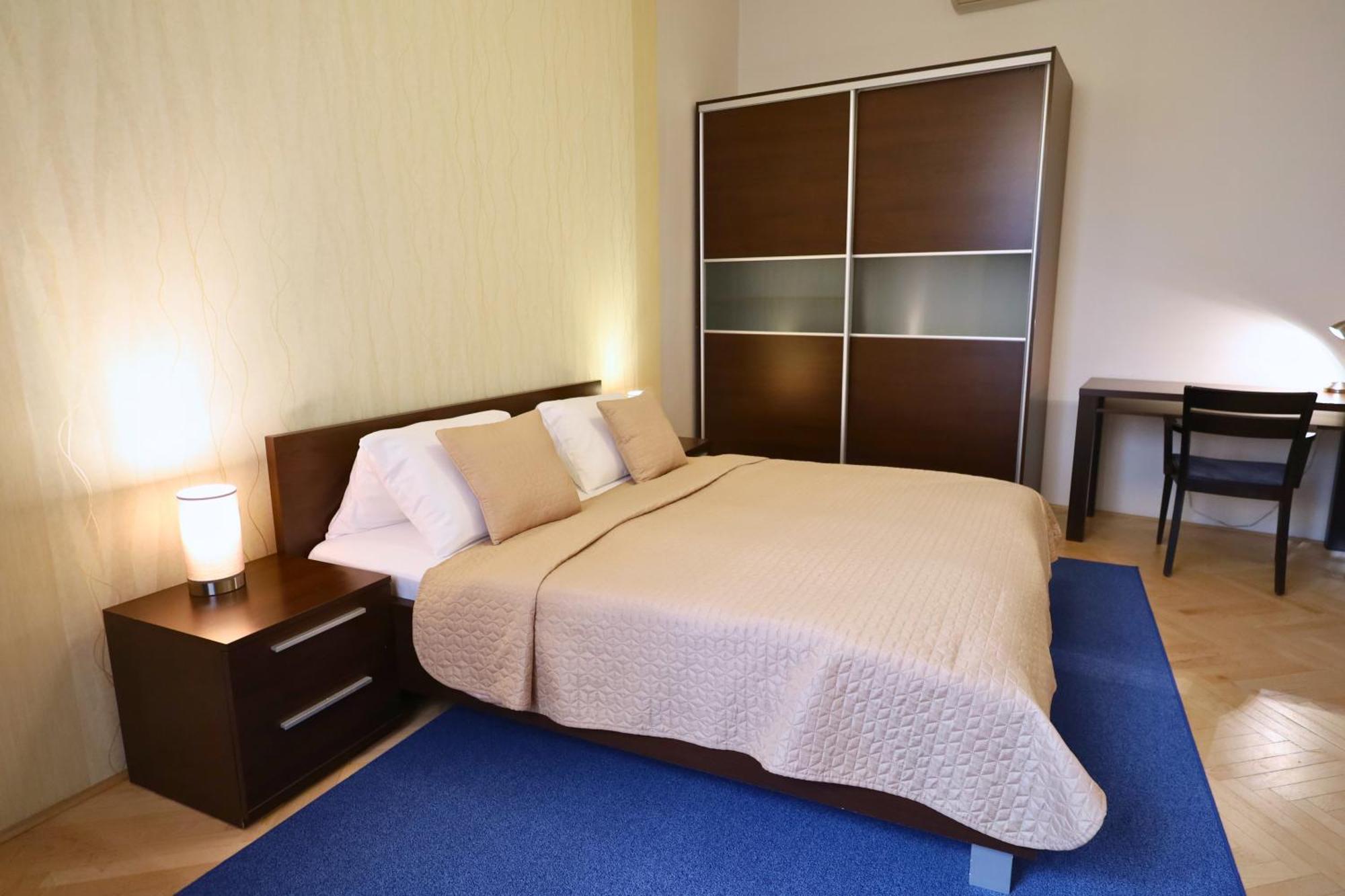 Rezidence Ostrovni Lejlighedshotel Prag Eksteriør billede